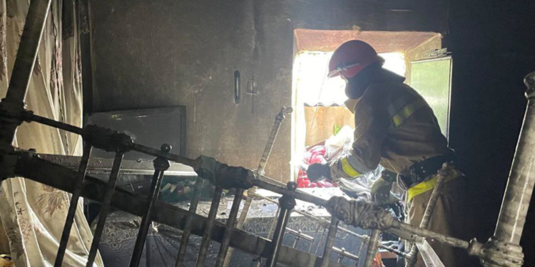 На Миколаївщині під час ліквідації пожежі рятувальники виявили тіло чоловіка (ФОТО)