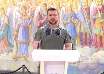 Вибір України – бути силою у світовій історії: привітання Володимира Зеленського з Днем Української державності (ВІДЕО)