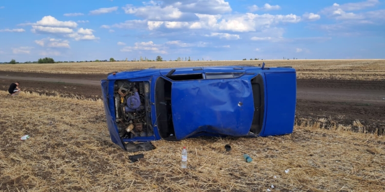 На Миколаївщині в ДТП травмувались двоє юних пасажирів ВАЗ-2107 (ФОТО)