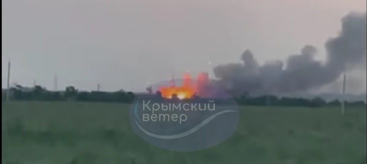 У тимчасово окупованому Криму є «прильоти» по Старокримському полігону, чути вибухи, йде детонація (ВІДЕО)