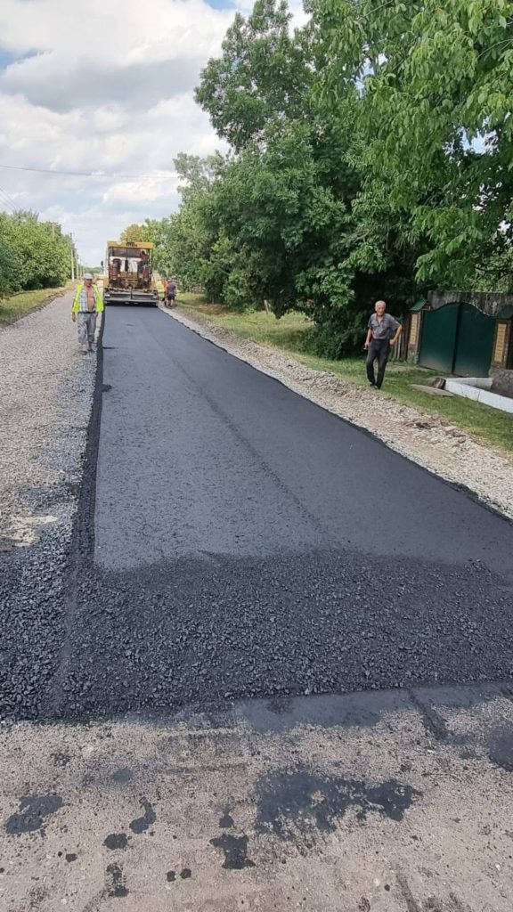 Минулого тижня дорожники працювали на ділянках 7 місцевих доріг Миколаївщини (ФОТО) 2