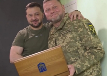 Зеленський сьогодні на Дніпропетровщині: провів Ставку, привітав Залужного і Сирського з минулими днями народження (ВІДЕО)