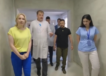 Зеленський на Франківщині: зустрівся з воїнами, які лікуються в реабілітаційному центрі (ВІДЕО)