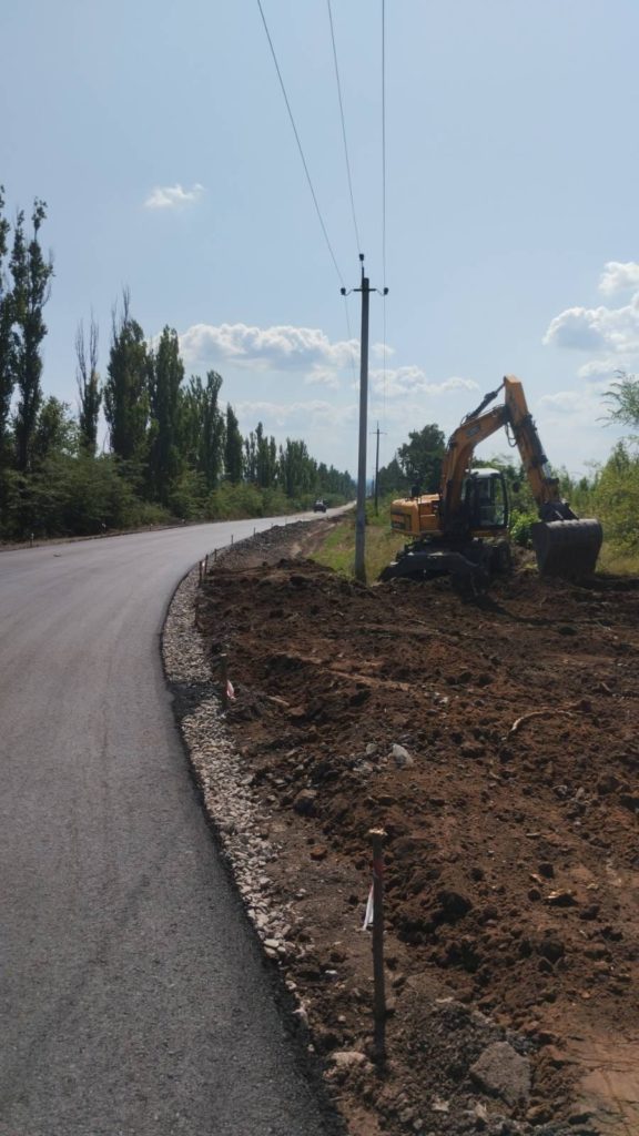 На 7 місцевих дорогах Миколаївщини минулого тижня продовжувались ремонтні роботи (ФОТО) 20