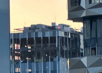 Ранкова атака безпілотників на Москву – попали в будинок біля міноборони (ФОТО, ВІДЕО)