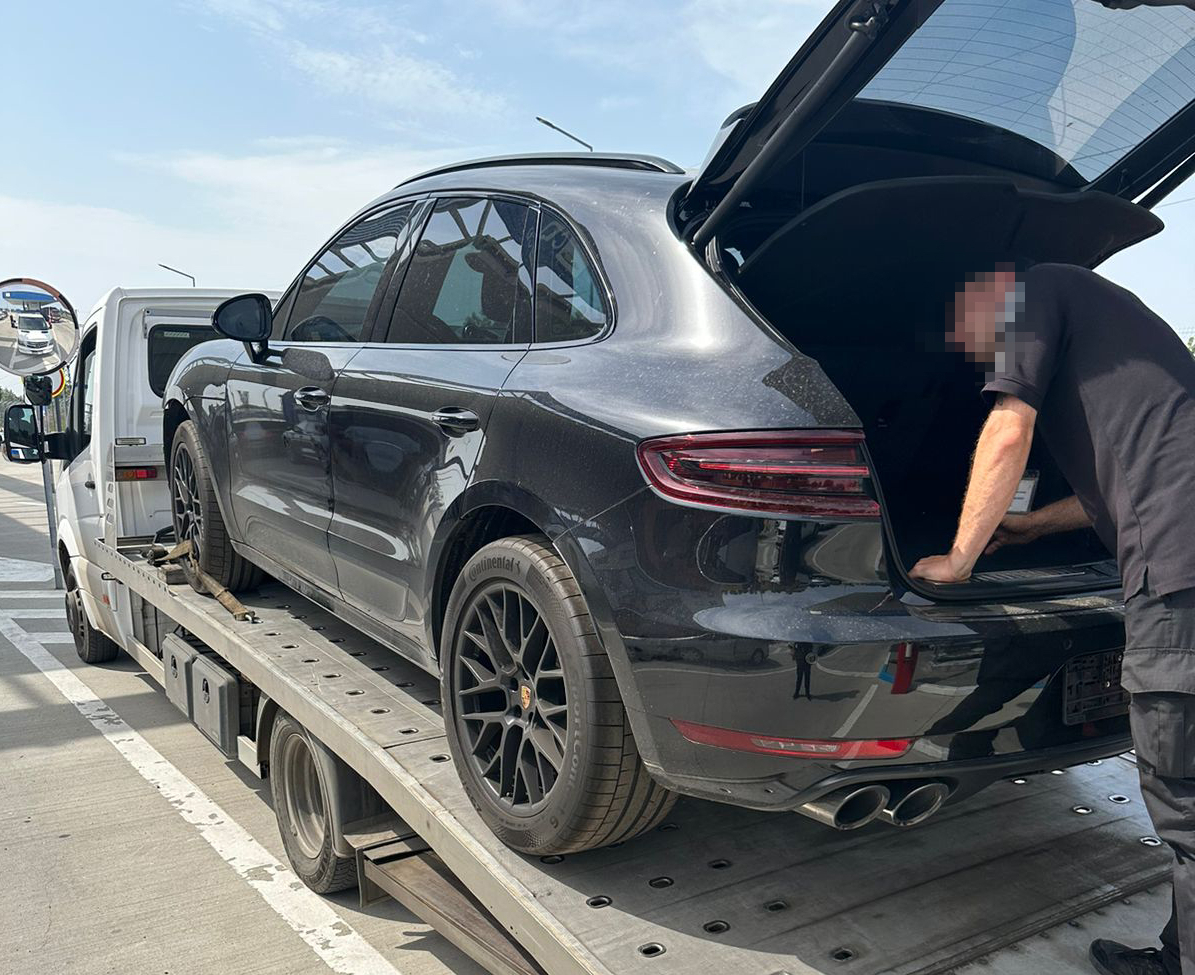 Суд арештував майно одеського воєнкома Борисова, серед іншого – маєток в Одесі на 75,8 га (ФОТО, ВІДЕО)