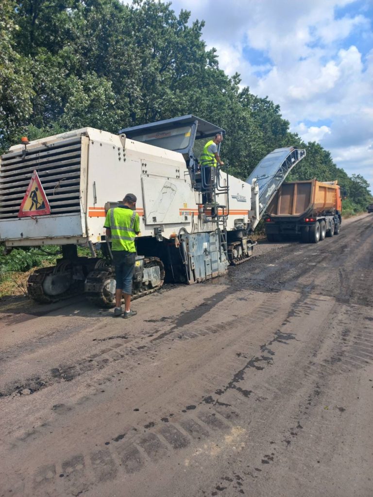 Минулого тижня на Миколаївщині ремонтні роботи йшли на 16 місцевих дорогах (ФОТО) 4