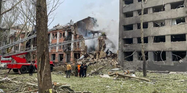 Наслідки нічної ракетної атаки росіян на Миколаїв (ФОТО)
