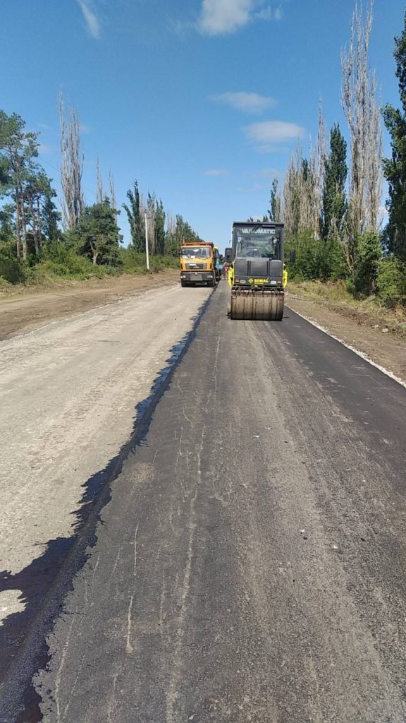 На 7 місцевих дорогах Миколаївщини минулого тижня продовжувались ремонтні роботи (ФОТО) 6