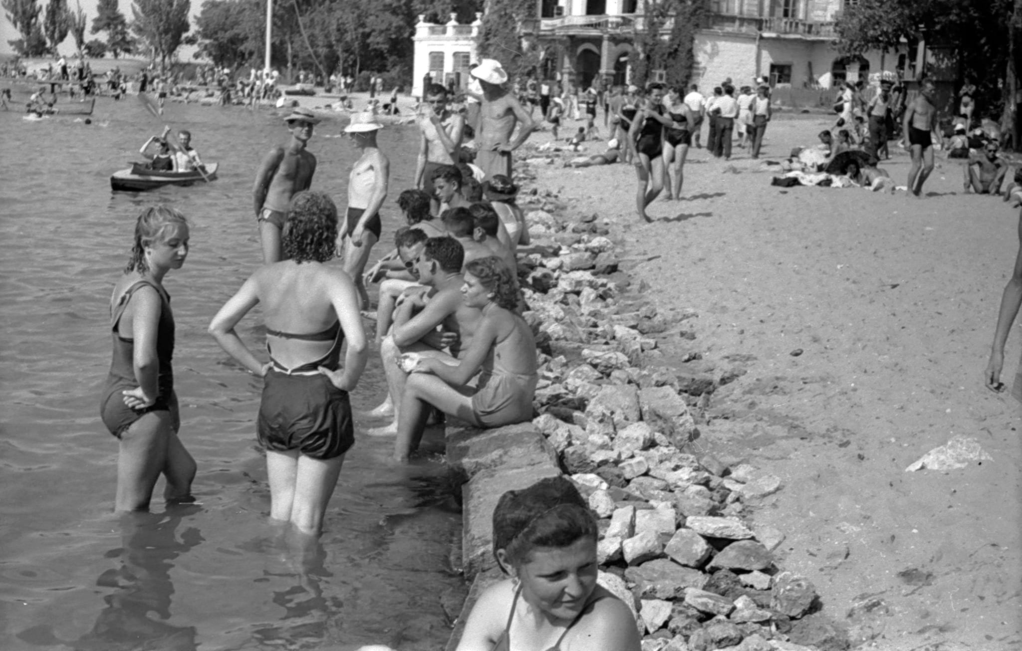 Архівні фото літнього відпочинку в Миколаєві 1930-х – 1940-х років. Цікаво порівняти (ФОТО)