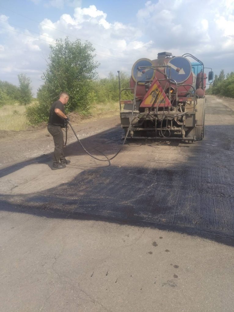 Минулого тижня дорожники працювали на ділянках 7 місцевих доріг Миколаївщини (ФОТО) 8