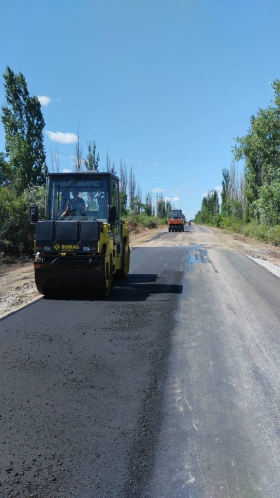 На 7 місцевих дорогах Миколаївщини минулого тижня продовжувались ремонтні роботи (ФОТО) 8