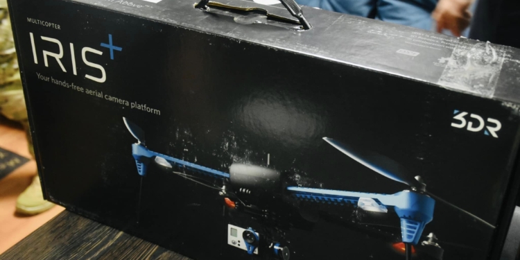 На потреби миколаївського зведеного загону Дмитра Марченка благодійники передали навчальні дрони (ФОТО)