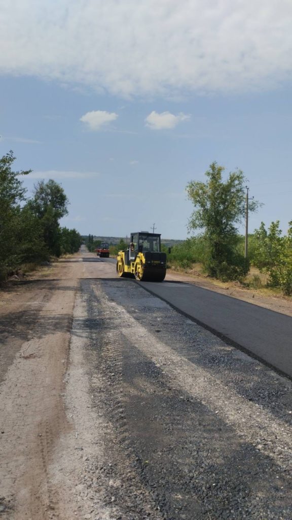 Минулого тижня дорожники працювали на ділянках 7 місцевих доріг Миколаївщини (ФОТО) 14