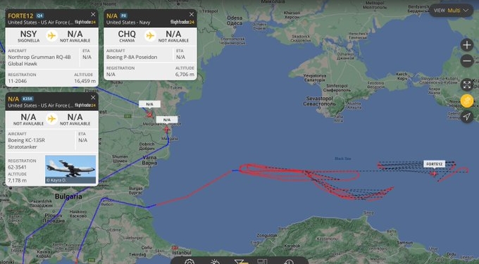 Морську блокаду українських портів прорвано? Три судна йдуть за українським зерном (ФОТО)