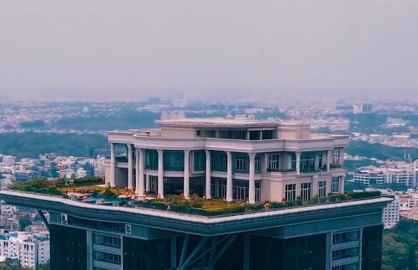 Новий тренд в архітектурі - в Індії побудували маєток на даху хмарочоса (ФОТО, ВІДЕО) 1