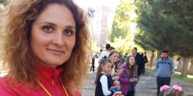 Миколаївська вчителька і її діти – вони  повернулись з-за кордону і стали волонтерами. Що кажуть про День Перемоги (ФОТО) 