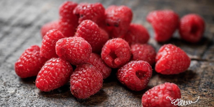 Саме сезон. Як правильно заморозити малину