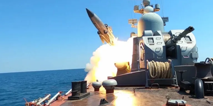 РФ погрожує розстрілювати в морі цивільні суда “Москітами”. Що це за зброя (ФОТО)