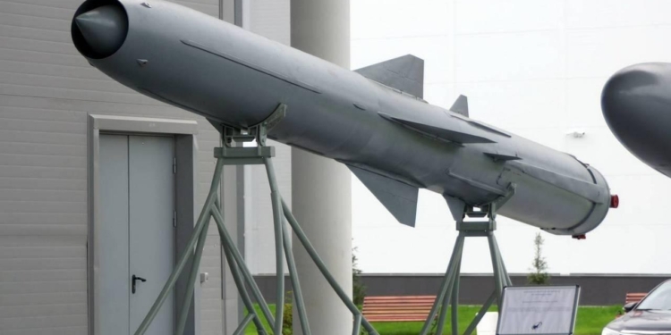 В Криму ймовірно знищили склад з ракетами “Онікс”, якими обстрілювали Одесу і Миколаїв (ФОТО)