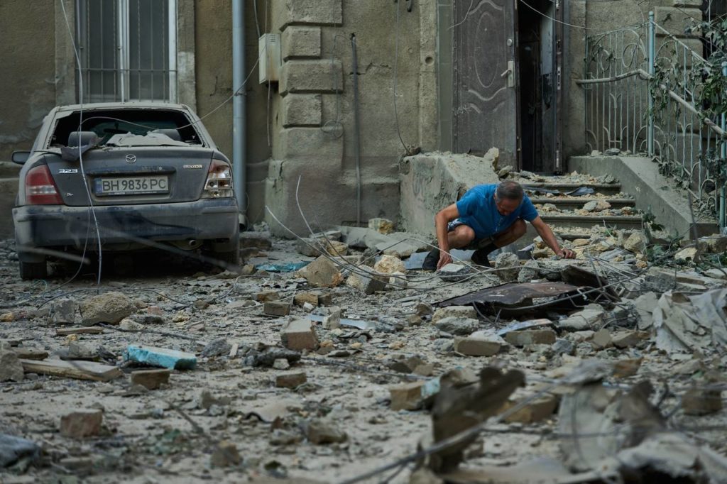 Зеленський відреагував на нищення Одеси (ФОТО) 12