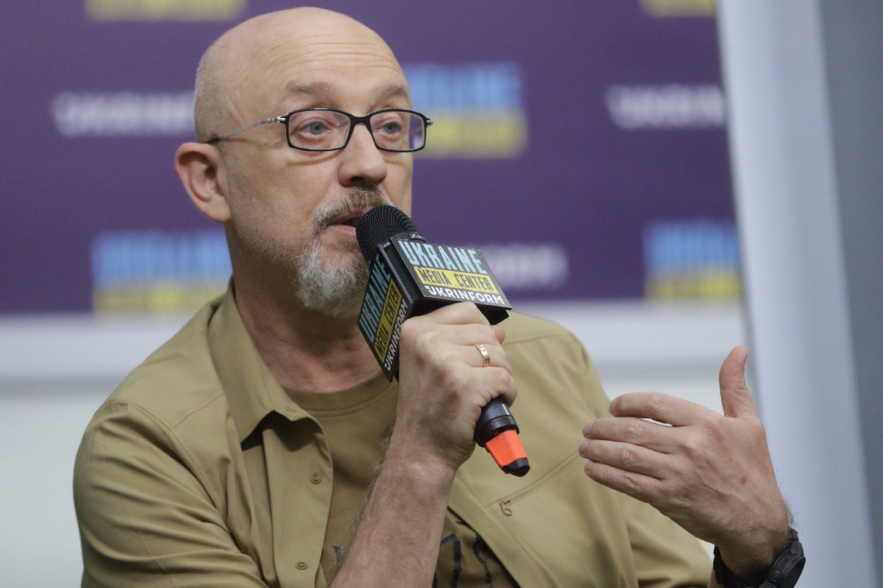 Як тільки будуть готові інфраструктура й пілоти, спроможні виконувати бойові завдання, партнери приймуть рішення про F-16, – Резніков