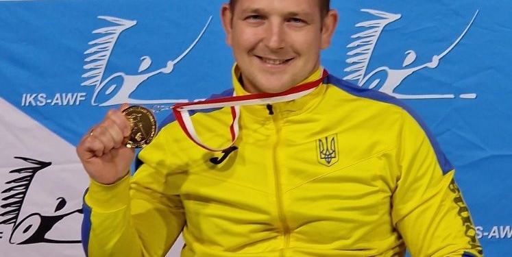 Паралімпієць з Миколаєва здобув золоту медаль на етапі Кубку світу з фехтування на візках (ФОТО)