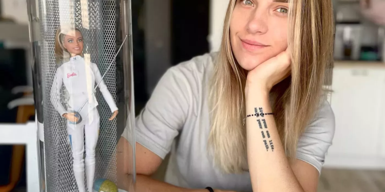 Іменну ляльку Барбі Ольги Харлан придбали на аукціоні за понад $10 тис.