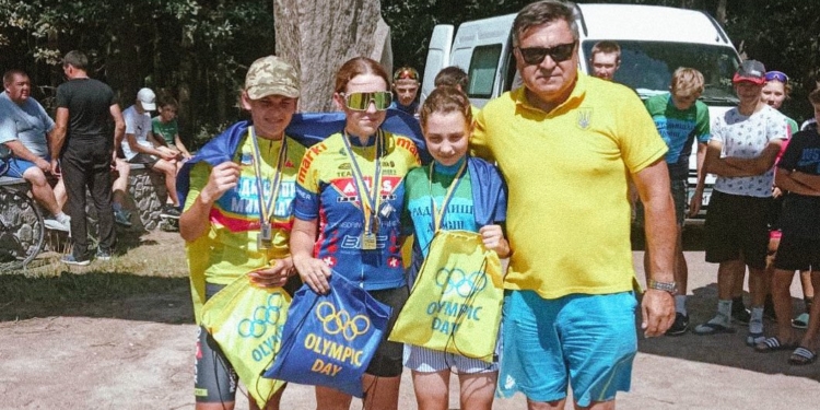Троє миколаївських велогонщиць здобули на відкритому чемпіонаті України 6 нагород