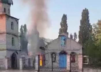 Росіяни вдарили по Запоріжжю: вже відомо про трьох загиблих, – Зеленський (ВІДЕО)