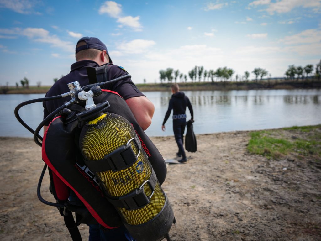 На Миколаївщині водолази-сапери ДСНС обстежили майже 20 га водної акваторії, вилучили та знищили 79 боєприпасів (ФОТО, ВІДЕО) 2