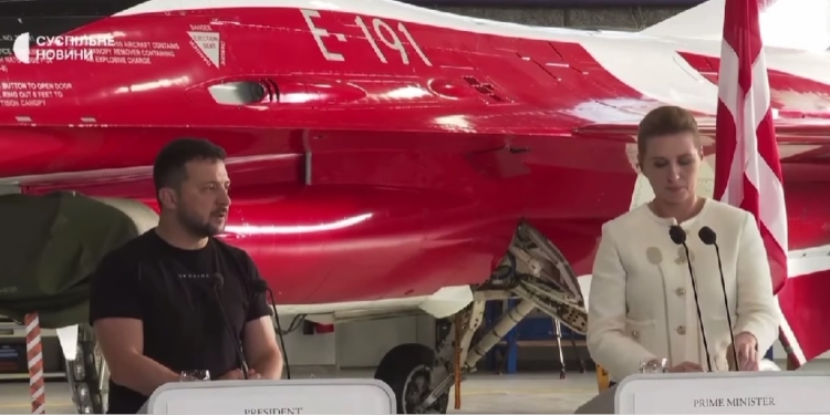 Зеленський погодився обміняти території на членство України в НАТО. Але є нюанс (ВІДЕО)