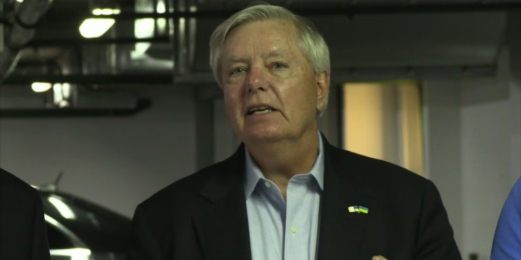 Американський сенатор закликав провести вибори в Україні, навіть попри російське вторгнення