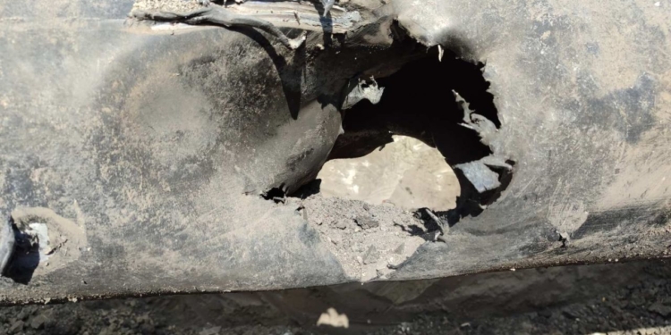 На Миколаївщині приїхали ремонтувати газогін, а знайшли нездетонований снаряд (ФОТО)