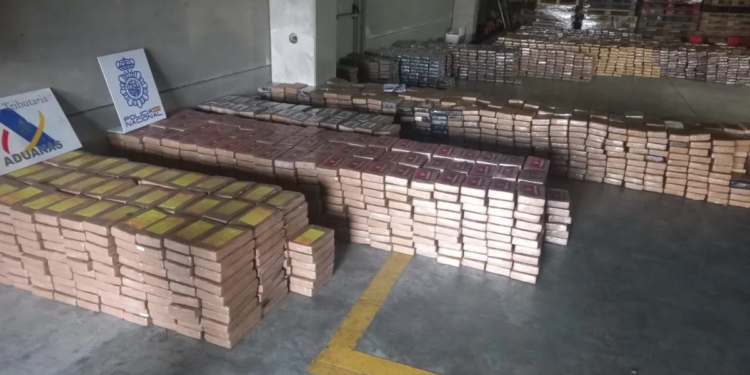 В Іспанії вилучили майже 10 тонн кокаїну – наркотик їхав в контейнері з бананами