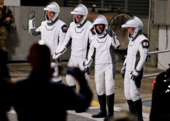 Crew Dragon з 4 астронавтами на борту стартував до МКС (ВІДЕО)