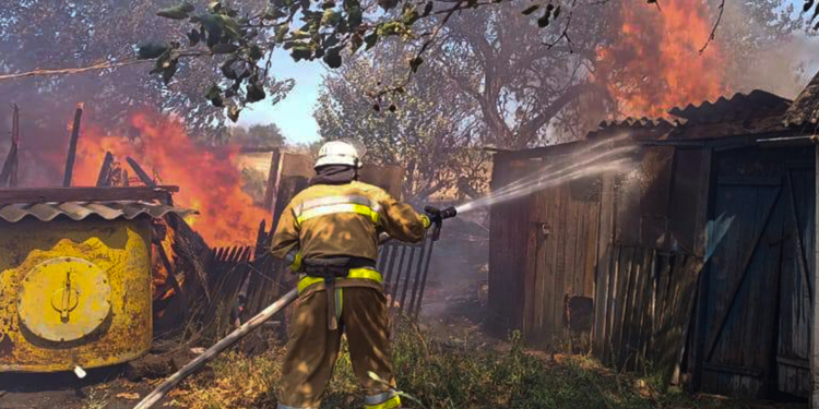 За добу на Миколаївщині вогнеборці ліквідували 27 пожеж (ФОТО)