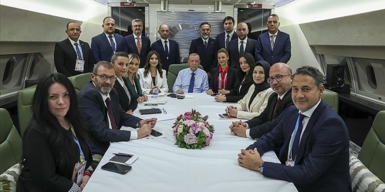 Місце зустрічі змінити можна. Ердоган зустрінеться з Путіним у вересні. Якщо вийде