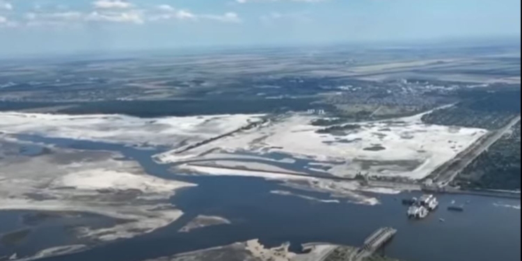 Так виглядає зараз підірвана ГЕС та Каховське водосховище (ВІДЕО)