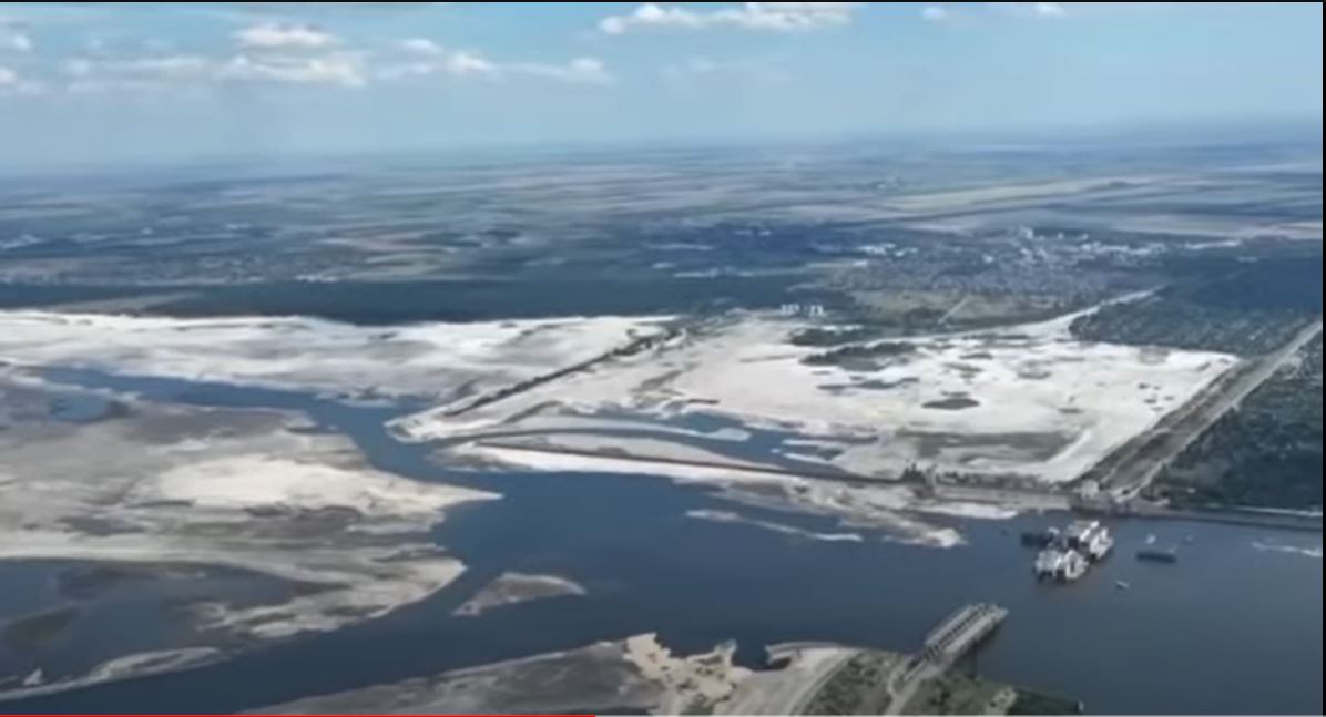 Так виглядає зараз підірвана ГЕС та Каховське водосховище (ВІДЕО)