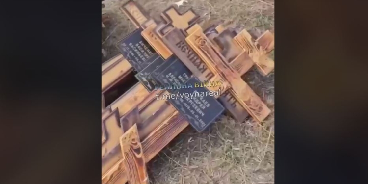 Все, пов’язане з Пригожиним, катають в асфальт –  зносять навіть могили вагнерівців (ВІДЕО)