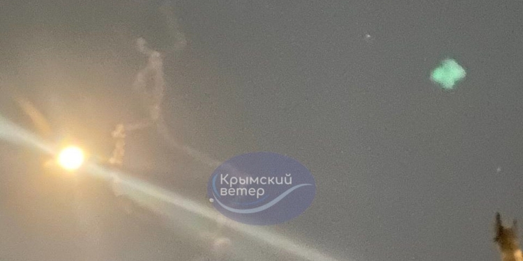 У Феодосії вночі було гучно. І світло – в районі нафтобази (ВІДЕО)