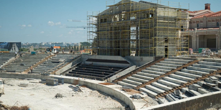 Росіяни вбивають «Херсонес Таврійський» новим будівництвом (ФОТО)