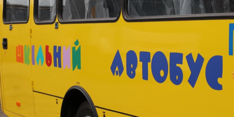 Для Миколаївщини придбано 19 шкільних автобусів – вони передані громадам (ФОТО)