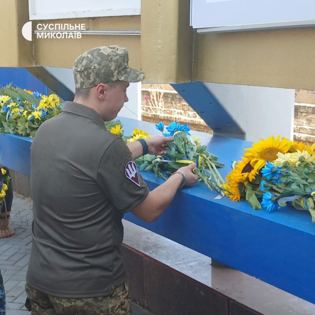 Ціна свободи: у Миколаєві вшанували пам’ять воїнів, які загинули у російсько-українській війні (ФОТО) 4