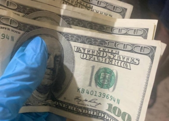 У Дніпрі викрито поліцейського, медиків та пособників, які за гроші оформляли фіктивні документи для ухилення від військової служби (ФОТО)