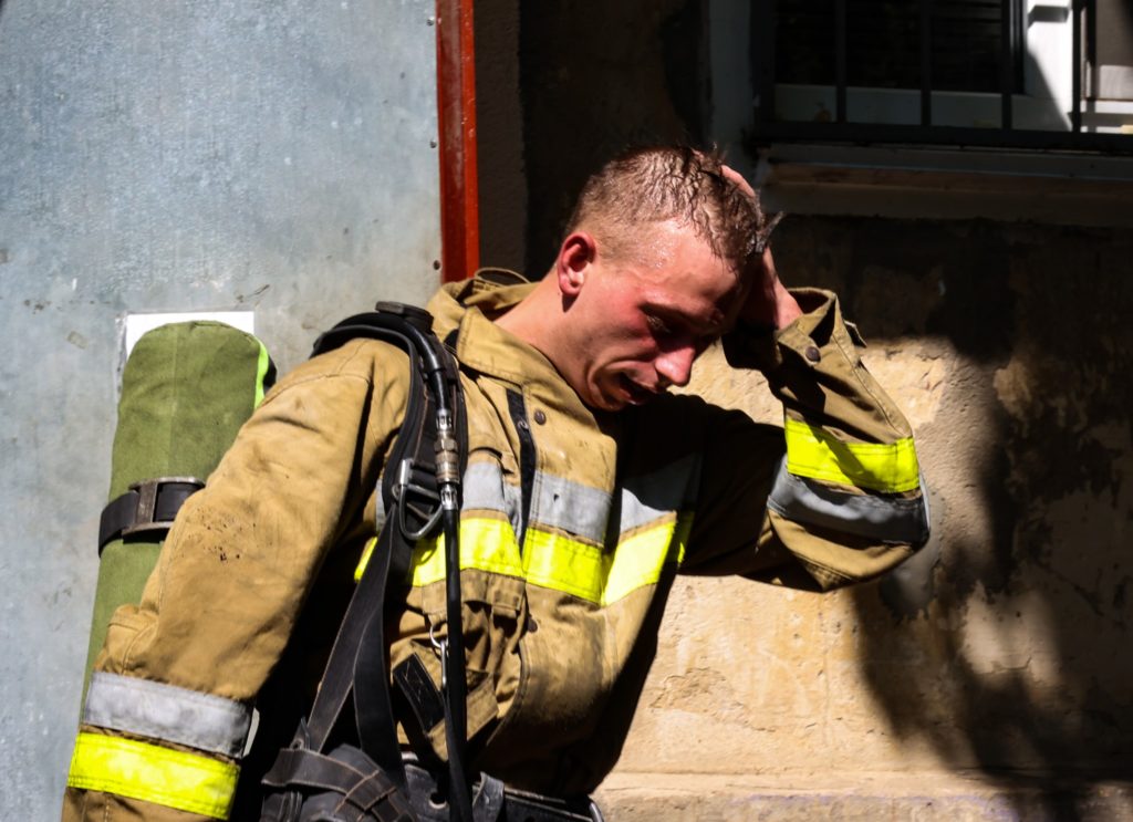 У Миколаєві на пожежі вогнеборці врятували трьох дітей (ФОТО) 4