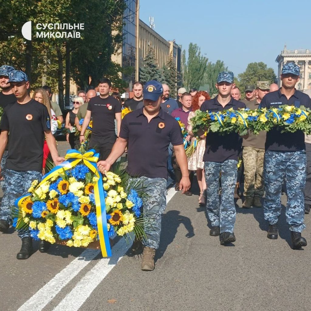 Ціна свободи: у Миколаєві вшанували пам’ять воїнів, які загинули у російсько-українській війні (ФОТО) 6