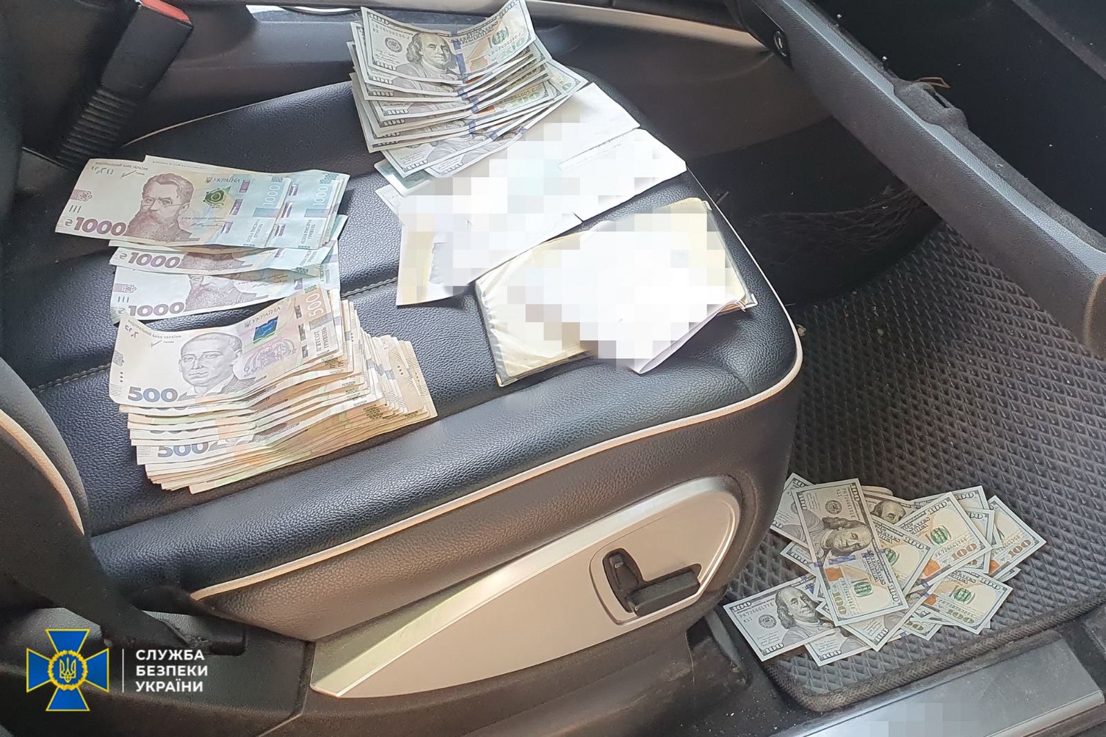 СБУ викрила у Вінниці понад 10 посадовців військової медкомісії та лікарів – брали з ухилянтів від $3 до 10 тис. (ФОТО)