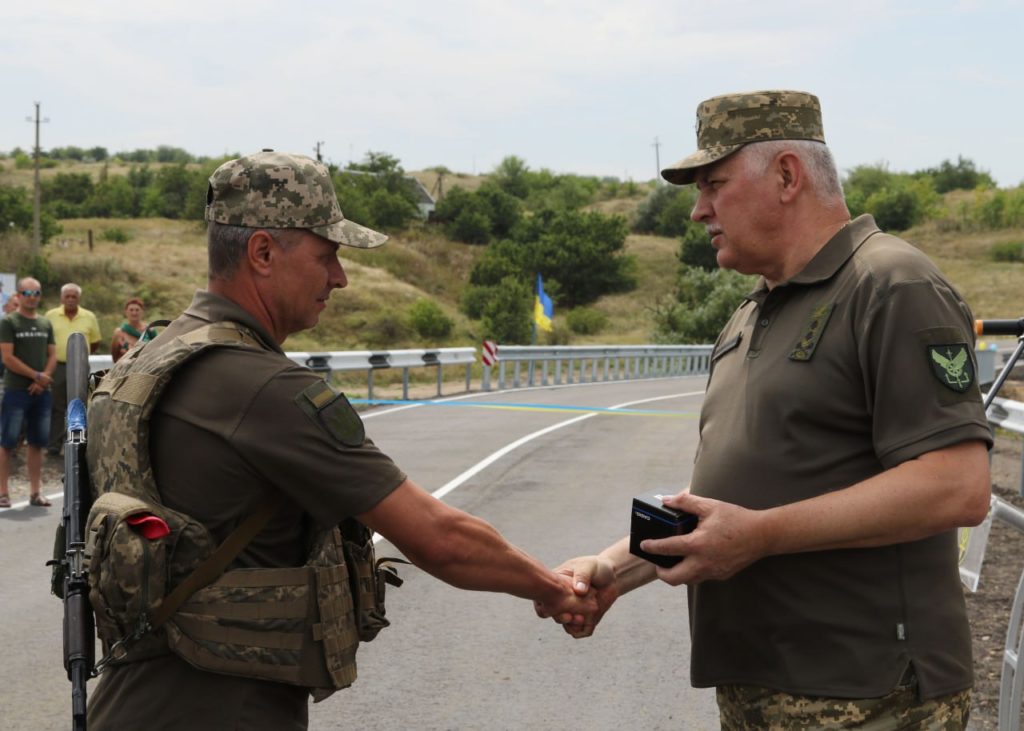 На Півдні відбудували ще один міст через Інгулець, зруйнований війною (ФОТО) 12